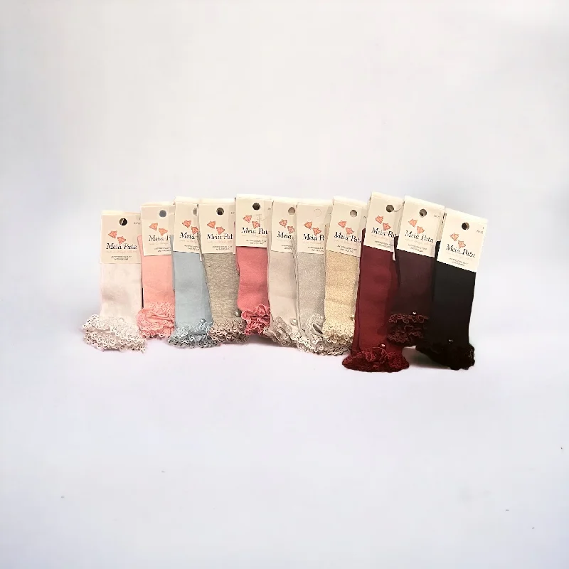 socks with lightweight feel-Lace and Pearl Knee High