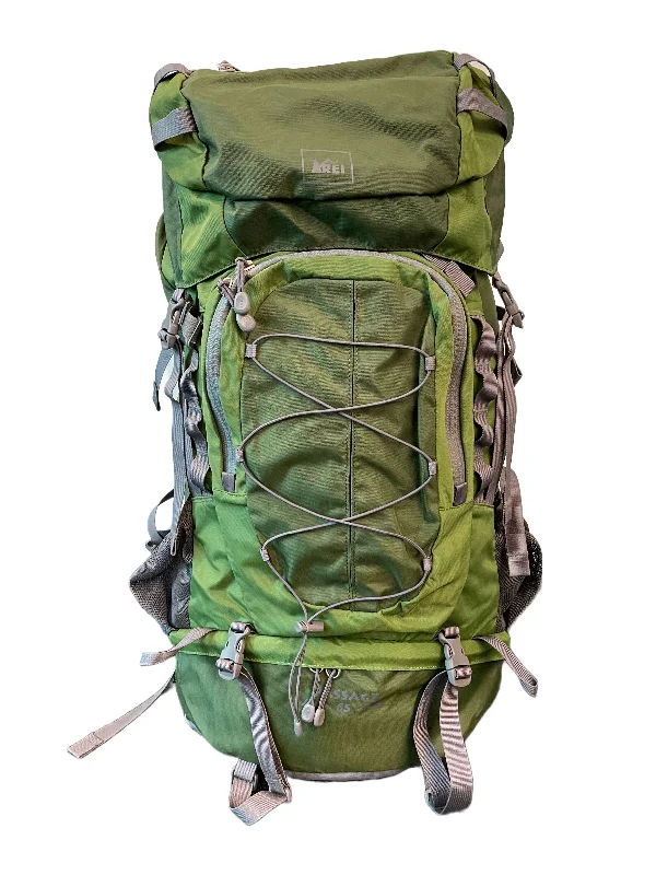 Camping hiking podcast tips-Passage 65 Pack - Youth